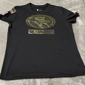 Nike Women’s San Francisco 49ers Salute to Service Tee